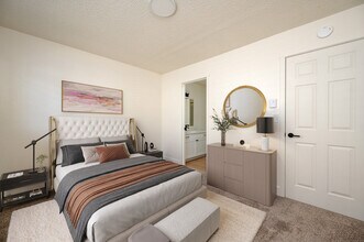 Firwood Station in Portland, OR - Foto de edificio - Building Photo