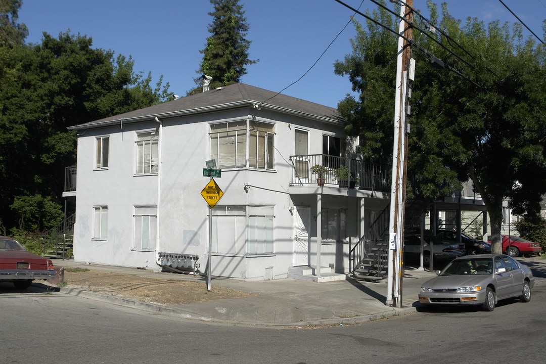 4343 Brookdale Ave in Oakland, CA - Building Photo