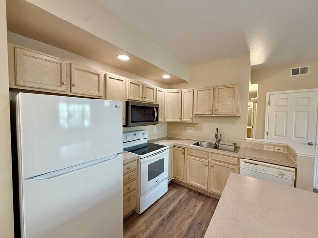 property at 2035 Grays Peak Dr