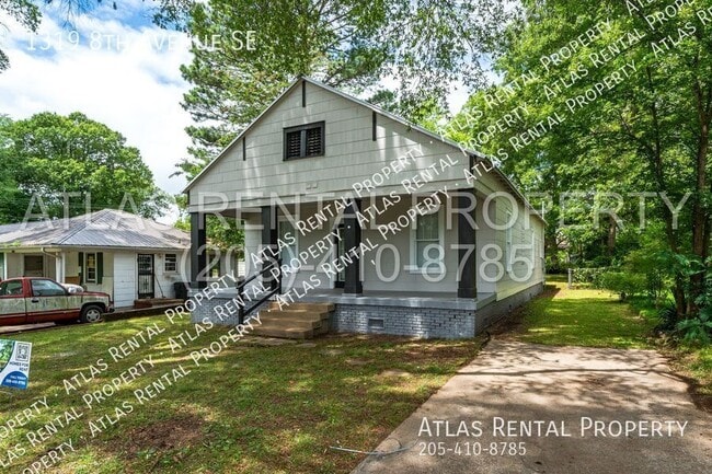 property at 1319 8th Ave SE