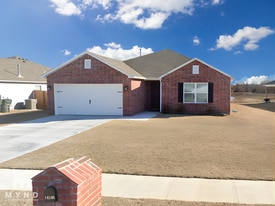 14109 N 74th E Ave in Collinsville, OK - Building Photo