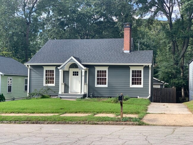 property at 813 Erin Ave SW