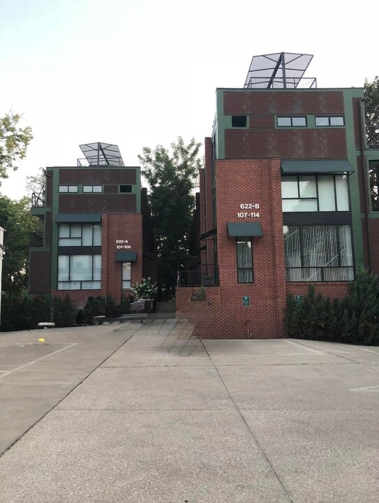 622 W Main St in Lexington, KY - Building Photo