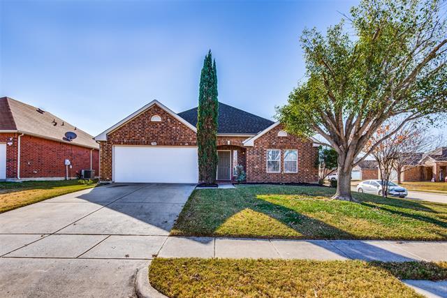 1900 Juniper Dr in Little Elm, TX - Building Photo