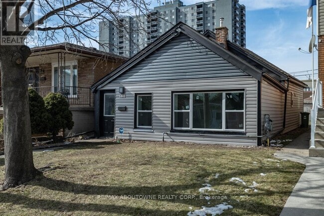 property at 131 West Avenue N