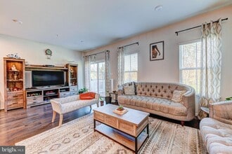 157 Mulberry Dr in Malvern, PA - Building Photo - Building Photo