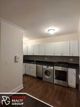 2127 N Dayton St, Unit #2129 - 204 in Chicago, IL - Building Photo - Building Photo