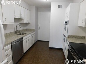 19 Chauncy St, Unit 2 in Cambridge, MA - Building Photo - Building Photo