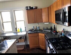 2434 W Pensacola Ave, Unit 1 in Chicago, IL - Building Photo - Building Photo