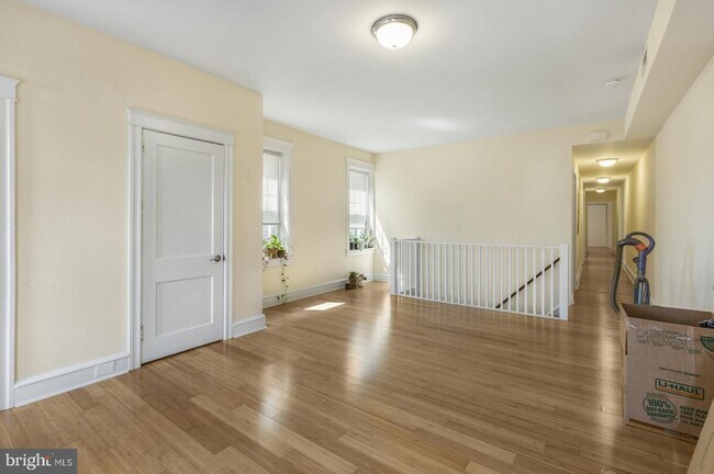 6168 Ridge Ave photo'