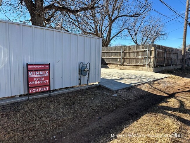 property at 1712 27th St