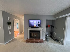 2239 Hunters Run Dr in Reston, VA - Building Photo - Building Photo