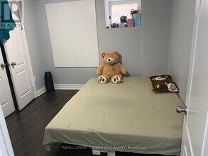 125 Don Minaker Dr in Brampton, ON - Building Photo - Building Photo