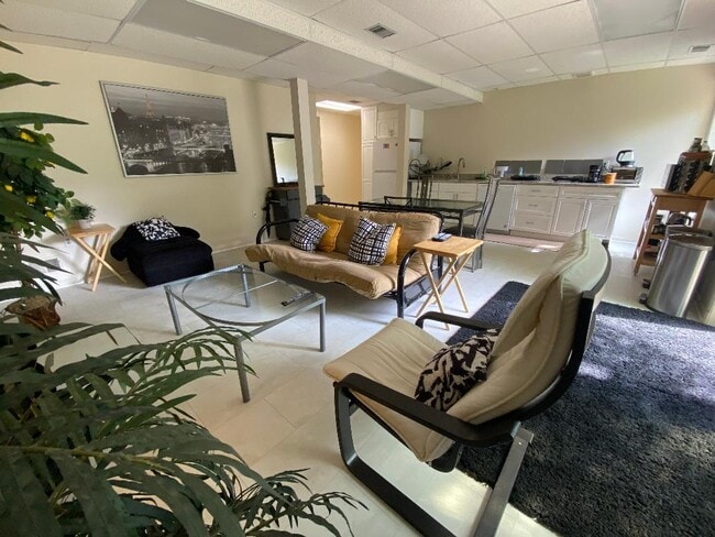 5102 Warren Plz NW, Unit 1