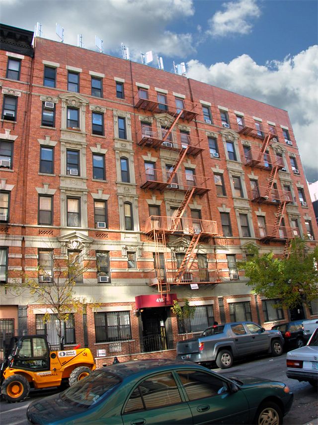 416-418 E 13th St