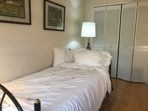 19617 Sedgefield Ter in Boca Raton, FL - Foto de edificio - Building Photo