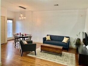 5524 Petty St in Houston, TX - Building Photo - Building Photo