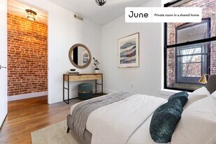 Room in Shared 4 bed/2 bath home in Brooklyn, NY - Building Photo