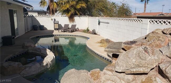 property at 340 Palo Verde Dr