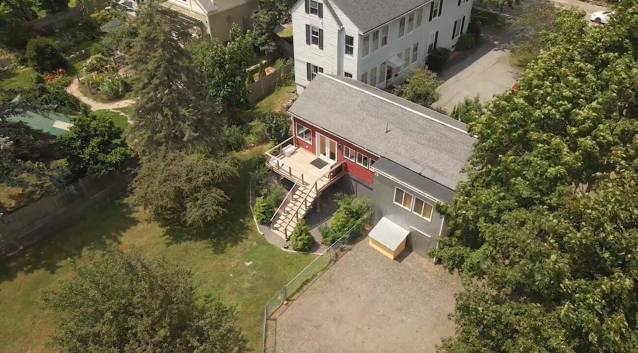 266 Highland Ave in South Portland, ME - Foto de edificio