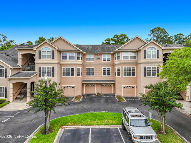 13810 Sutton Park Dr N in Jacksonville, FL - Building Photo - Building Photo