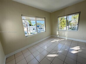 623 NE 61st St in Miami, FL - Building Photo - Building Photo