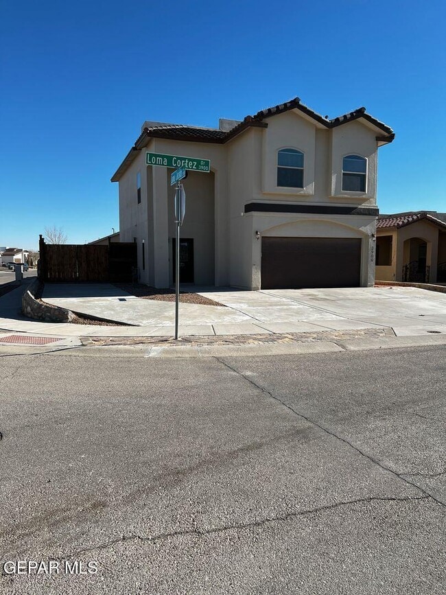 3900 Loma Cortez Dr in El Paso, TX - Building Photo - Building Photo
