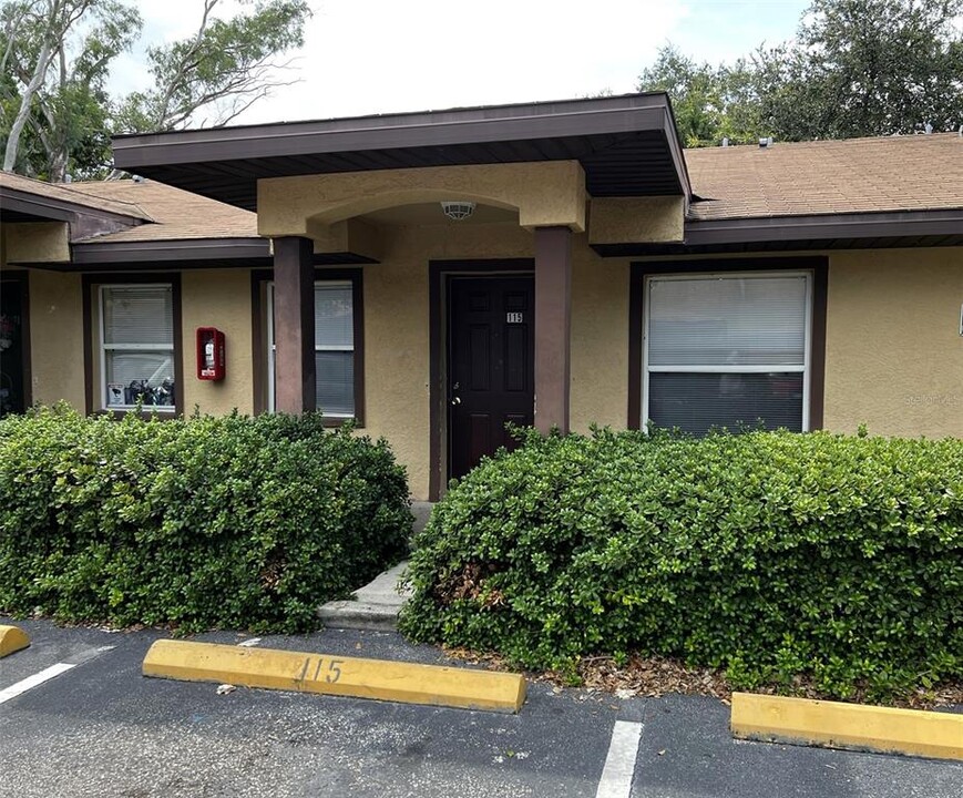 976 22nd Ave S in St. Petersburg, FL - Building Photo