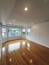 4826 W Henderson St in Chicago, IL - Building Photo - Building Photo
