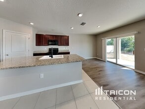 2819 Greenleaf Ter in Parrish, FL - Building Photo - Building Photo