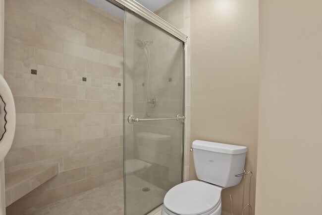 202 Peachtree Forest Dr in Norcross, GA - Building Photo - Building Photo