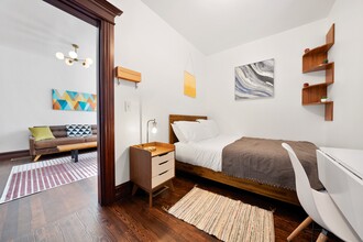 749 Columbia Ave, Unit 103 in Los Angeles, CA - Building Photo - Building Photo