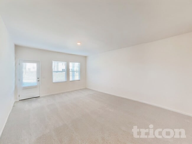 306 Nasturtium Wy in La Vergne, TN - Foto de edificio - Building Photo