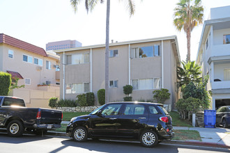 11844 Mayfield Ave in Los Angeles, CA - Building Photo - Building Photo