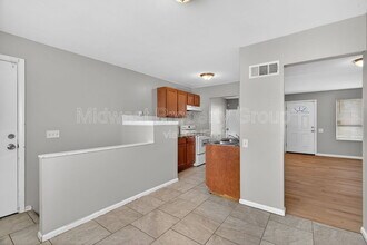 2228 Duchess Dr in St. Louis, MO - Building Photo - Building Photo