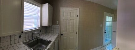 906 N 6th St, Unit 906 in Baton Rouge, LA - Building Photo - Building Photo