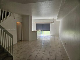8846 W Flagler St in Miami, FL - Building Photo
