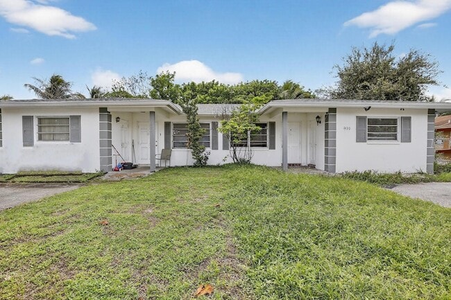 1490 NW 20th St, Unit 2 in Fort Lauderdale, FL - Building Photo - Building Photo