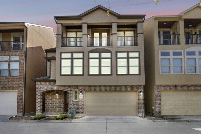 11025 Upland Forest Dr in Houston, TX - Building Photo - Building Photo