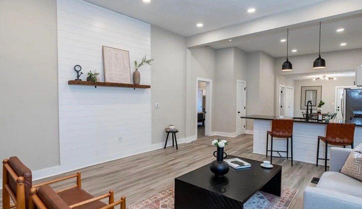 1641 Carrollton Ave in Indianapolis, IN - Building Photo