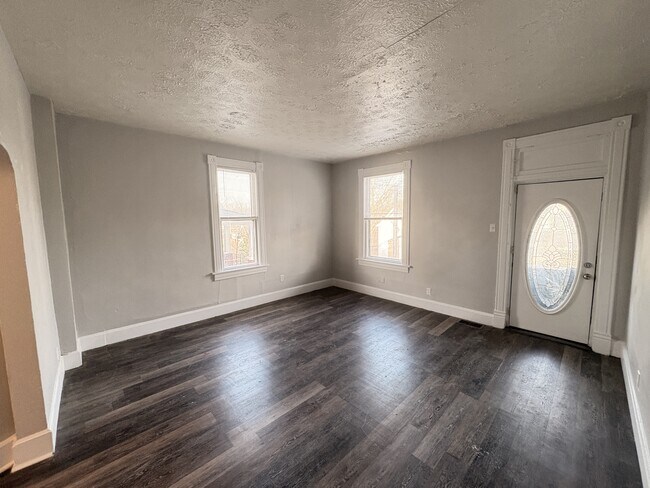 109 S 13th St in Belleville, IL - Building Photo - Building Photo