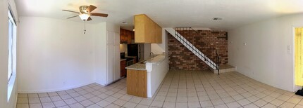 2106 Peppertree Way, Unit 2 in Antioch, CA - Foto de edificio - Building Photo