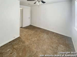 274 E Edgewood Pl in Alamo Heights, TX - Building Photo - Building Photo