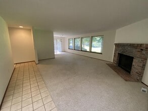 501 E Michelle Dr in Union, WA - Building Photo - Building Photo