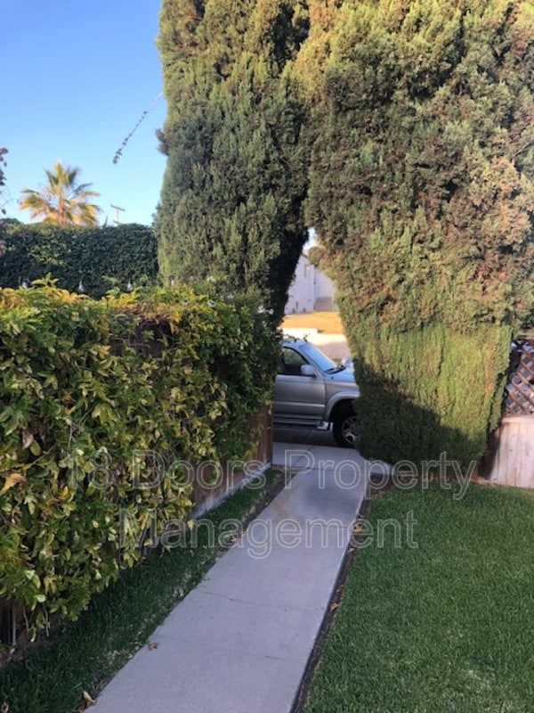 property at 4556 55th St