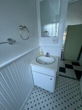 4721 5th Ave NE, Unit 1 in Seattle, WA - Building Photo - Building Photo