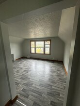 80 Haller Ave, Unit Upper in Buffalo, NY - Foto de edificio - Building Photo