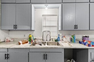 1322 N Lincoln Ave in Odessa, TX - Building Photo - Building Photo