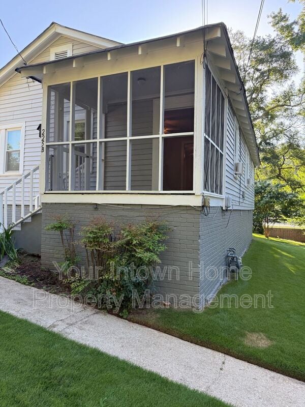 225 Lowry St NE in Atlanta, GA - Building Photo - Building Photo