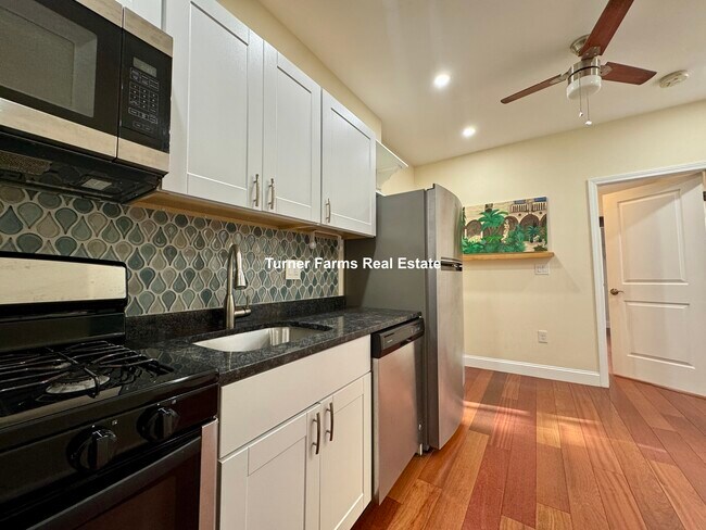 91 Hancock St, Unit 9 in Cambridge, MA - Foto de edificio - Building Photo